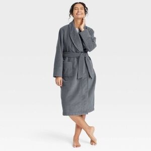 Auden Plush terry robe in Gray NEW WITH TAGS